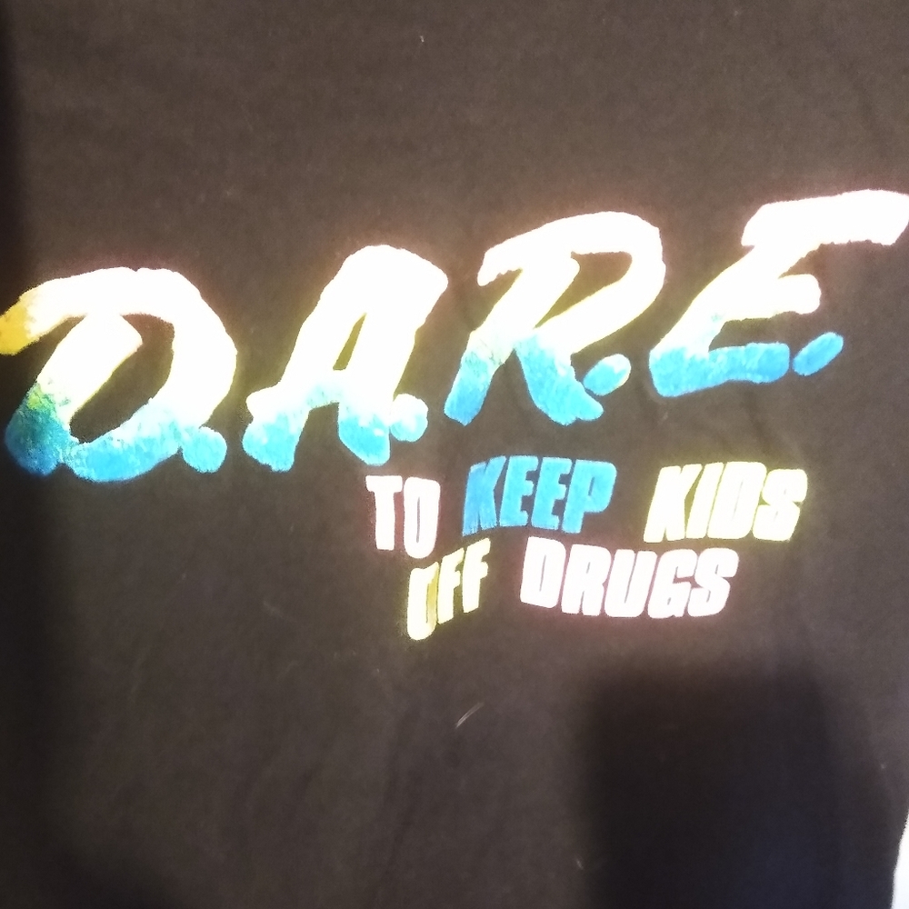 Vintage DARE tee.